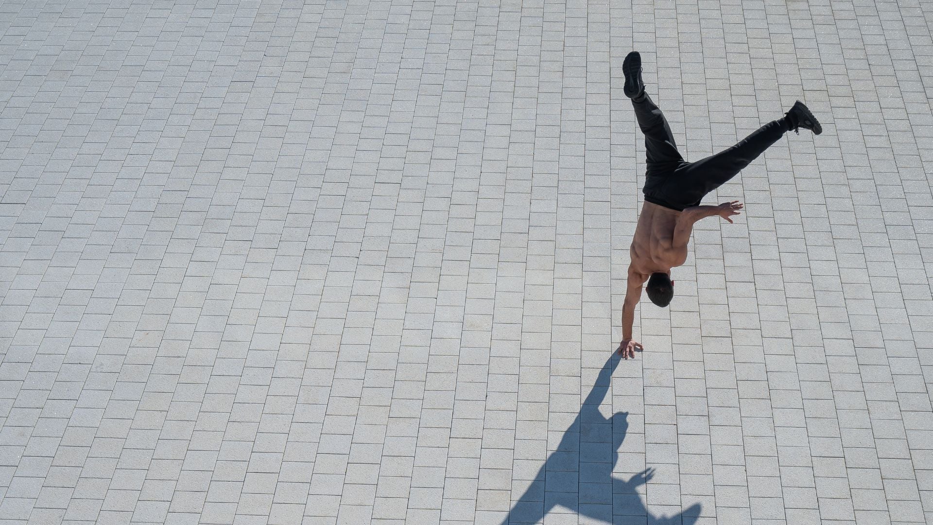 Dancers at Risk: The Most Common Spinal & Upper Limb Injuries in Performing Arts